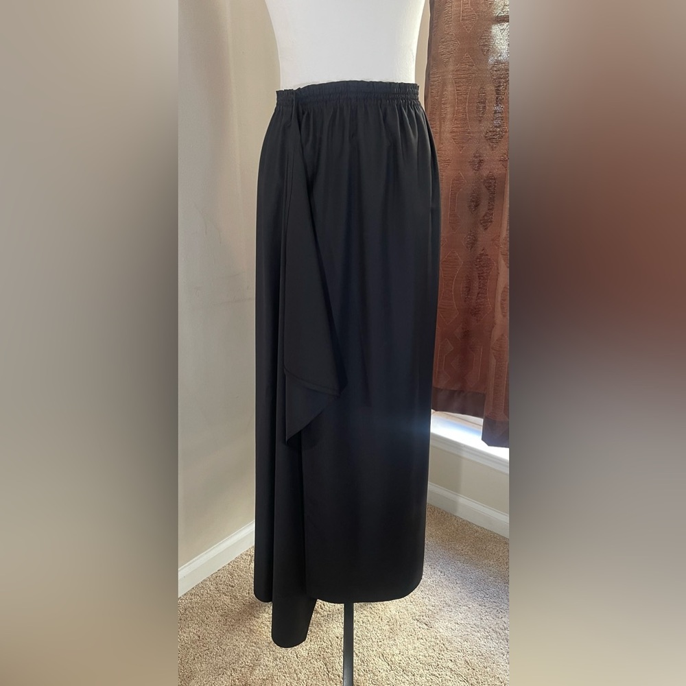 Zoran Vintage Designer 100% Wool Long Black Skirt with Waterfall Pleat.